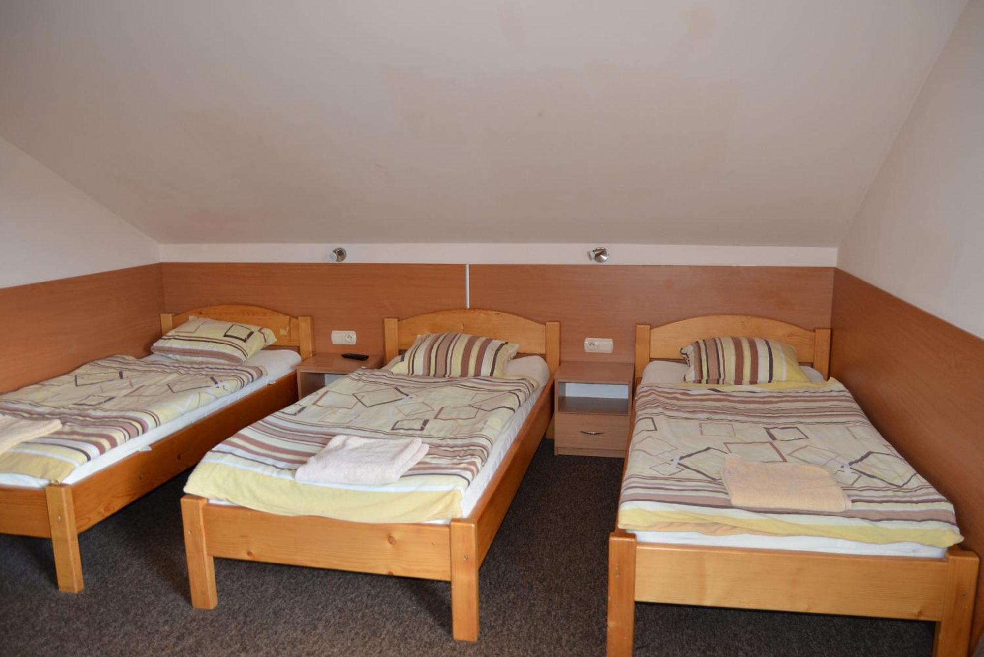 Bed and Breakfast Lesny Zakatek Смардзевице Экстерьер фото